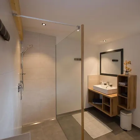 Neumayer アパート